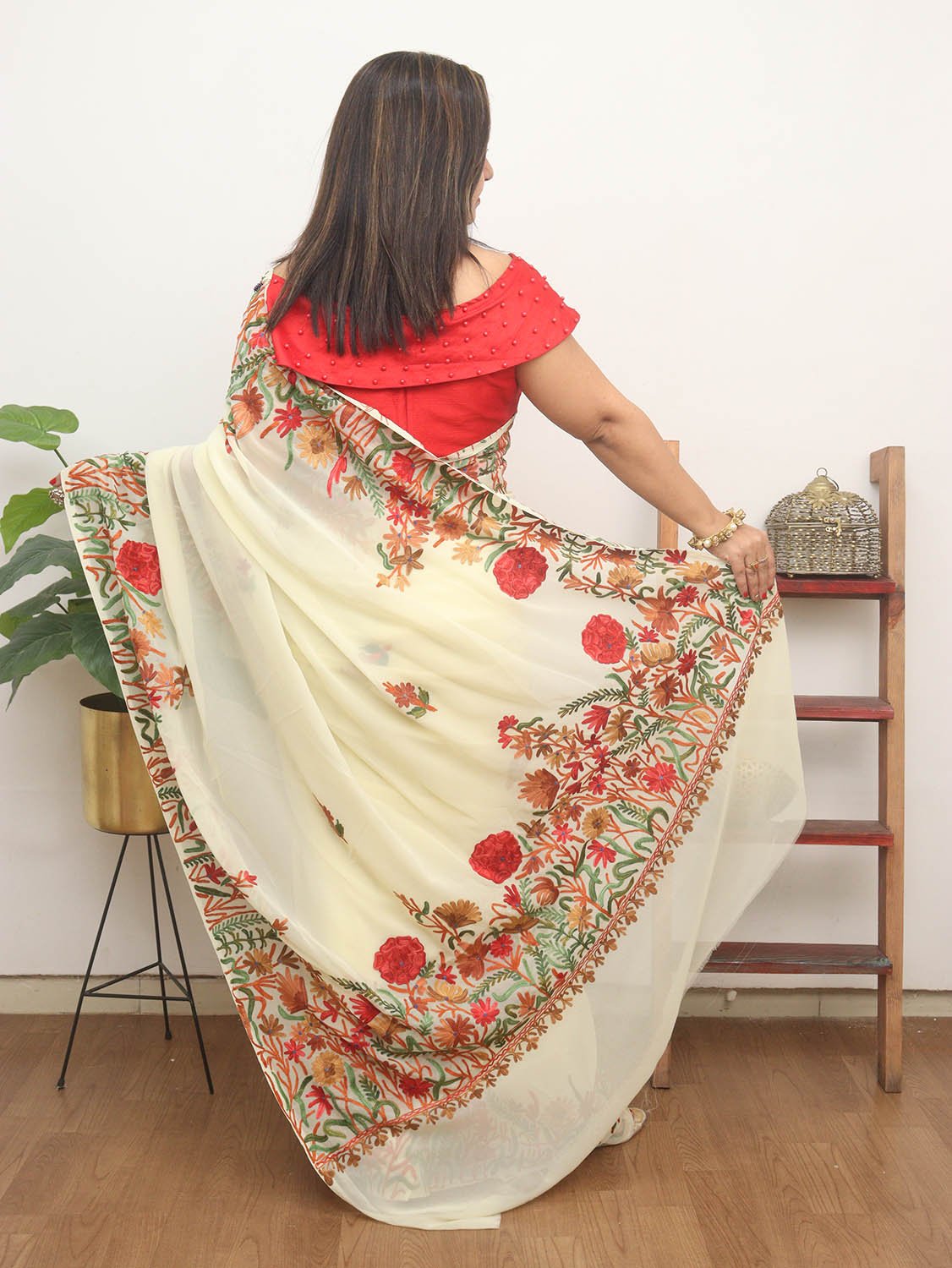 Off White Embroidered Kashmiri Aari Work Georgette Saree - Luxurion World