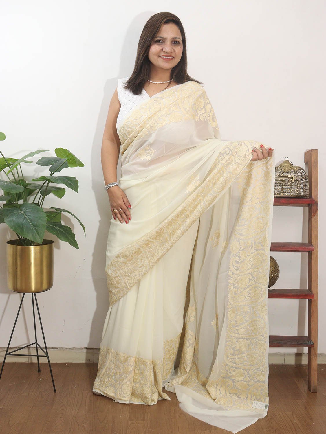 Off White Embroidered Kashmiri Aari Work Georgette Saree - Luxurion World