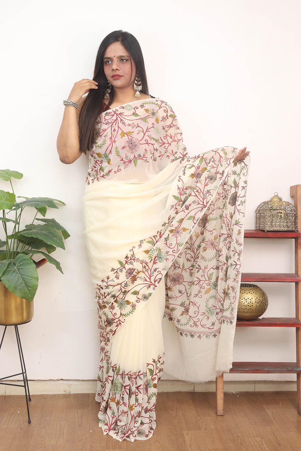 Off White Embroidered Kashmiri Aari Work Georgette Saree - Luxurion World