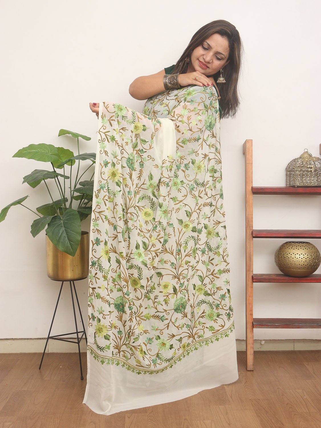 Off White Embroidered Kashmiri Aari Work Georgette Saree - Luxurion World