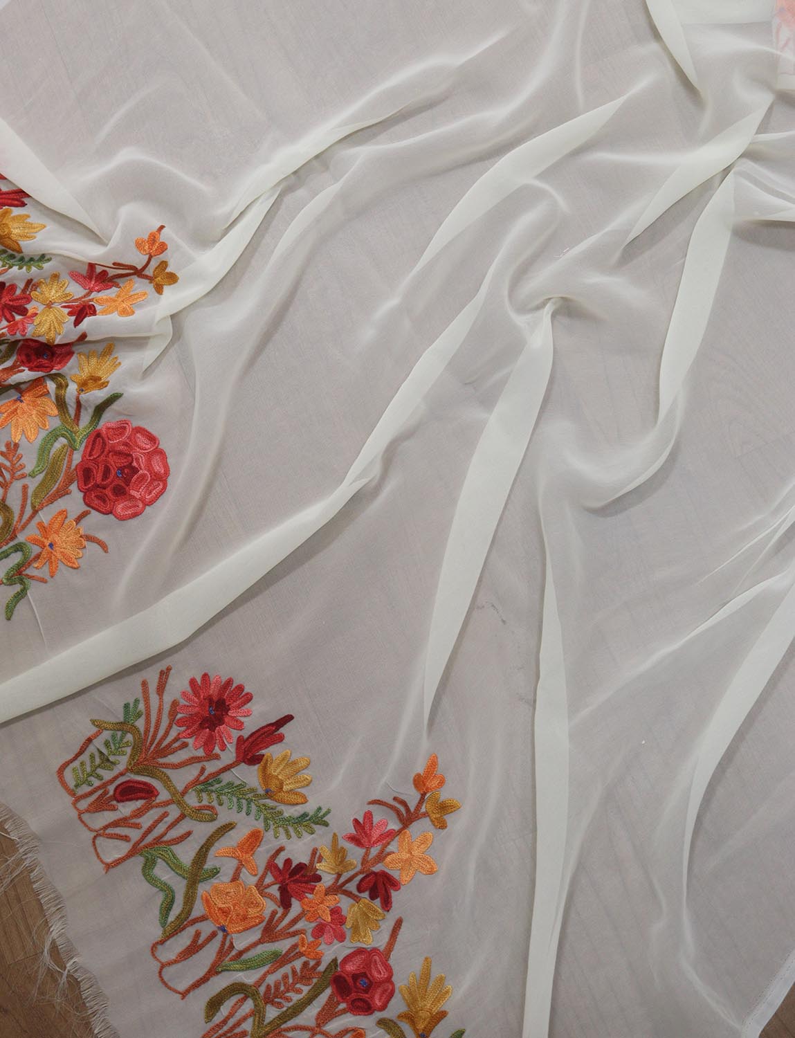 Off White Embroidered Kashmiri Aari Work Georgette Saree - Luxurion World