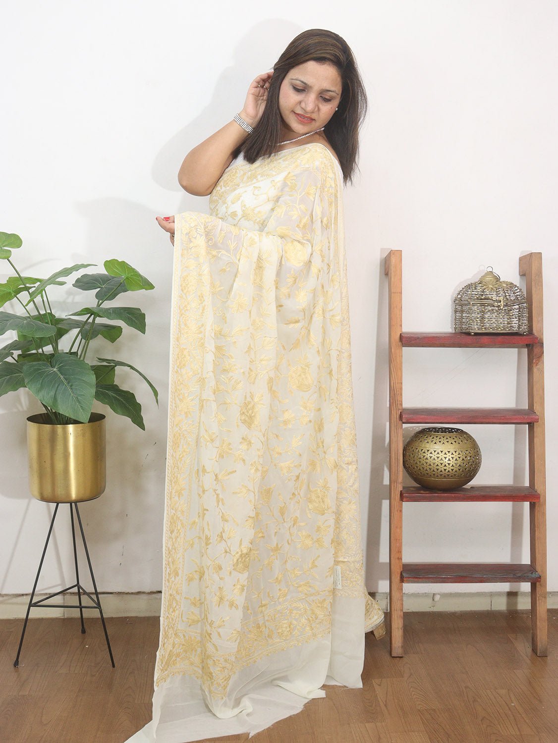 Off White Embroidered Kashmiri Aari Work Georgette Saree - Luxurion World
