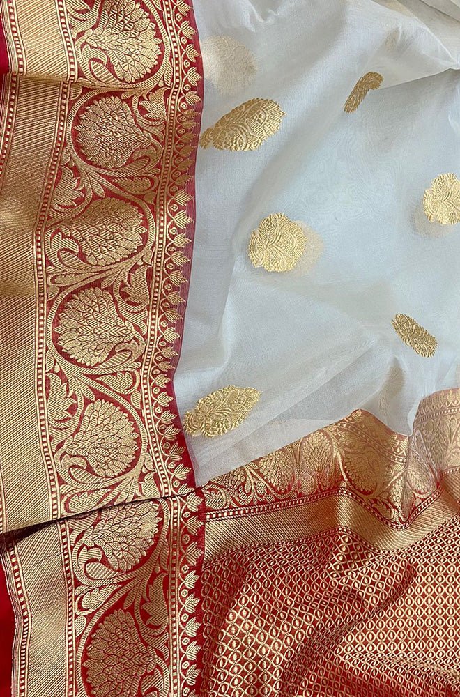 Off White Handloom Banarasi Pure Kora Silk Big Border Saree - Luxurion World