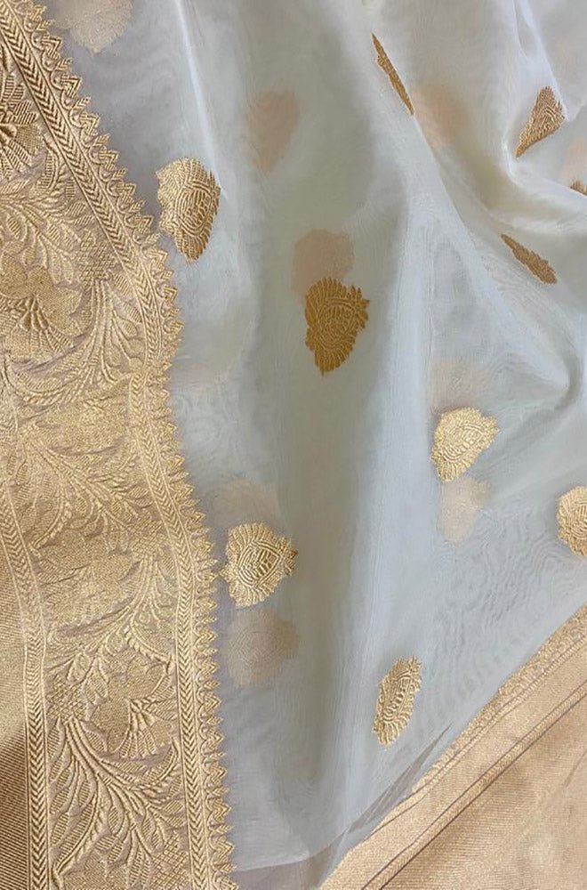 Off White Handloom Banarasi Pure Kora Silk Saree - Luxurion World