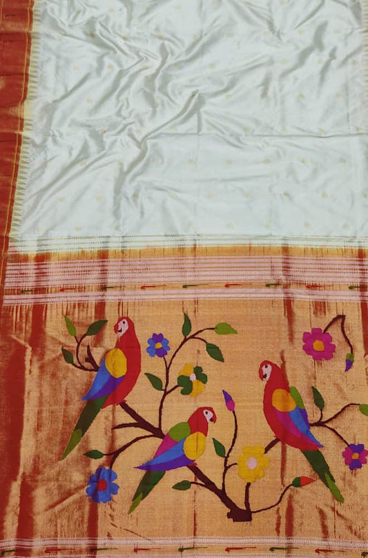Off White Handloom Paithani Pure Silk Muniya Border Parrot Design Saree - Luxurion World