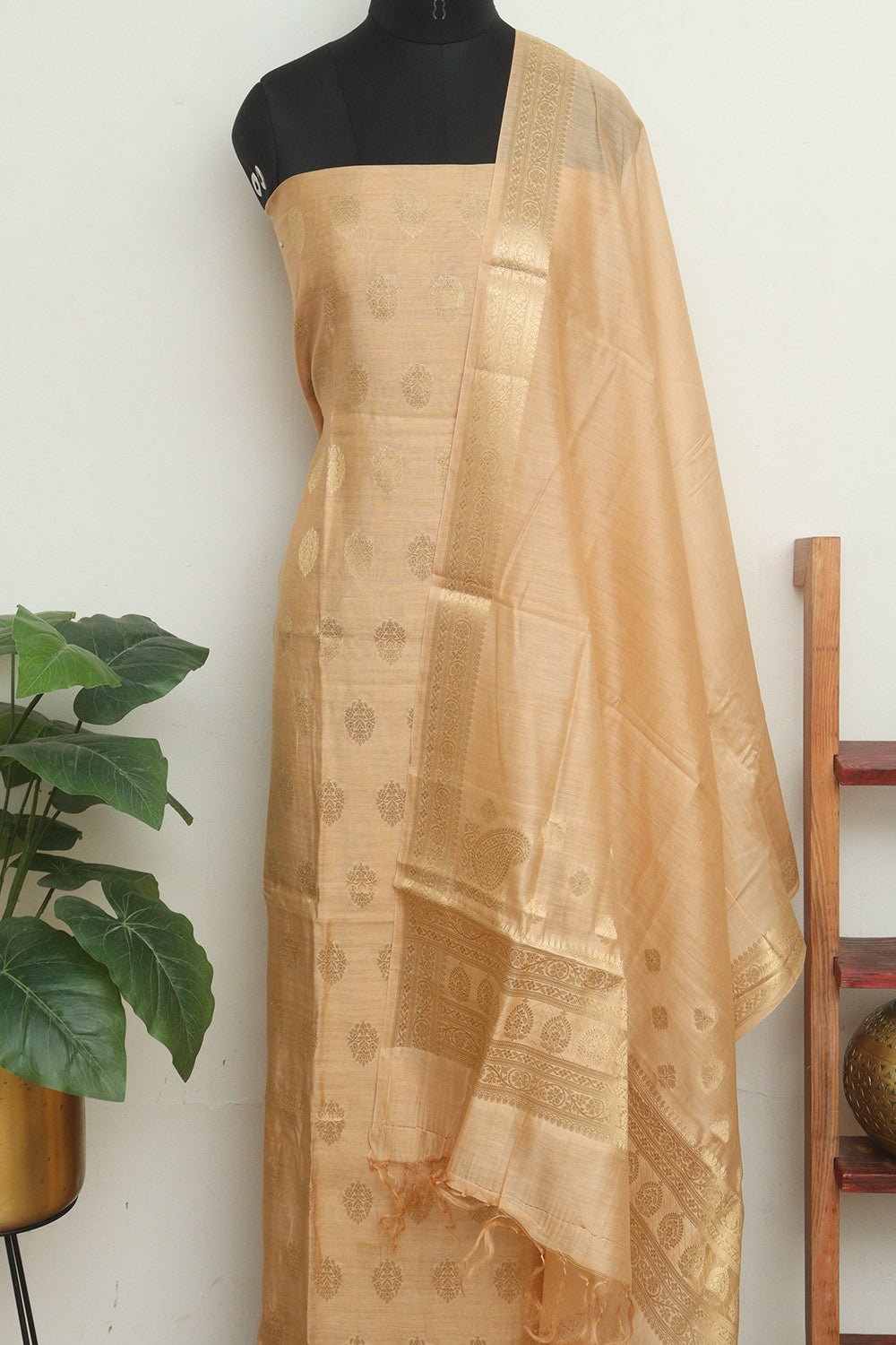 Get 20% Off on Green Banarasi Chanderi Silk Suit with Digital Printed  Dupatta – Luxurion World