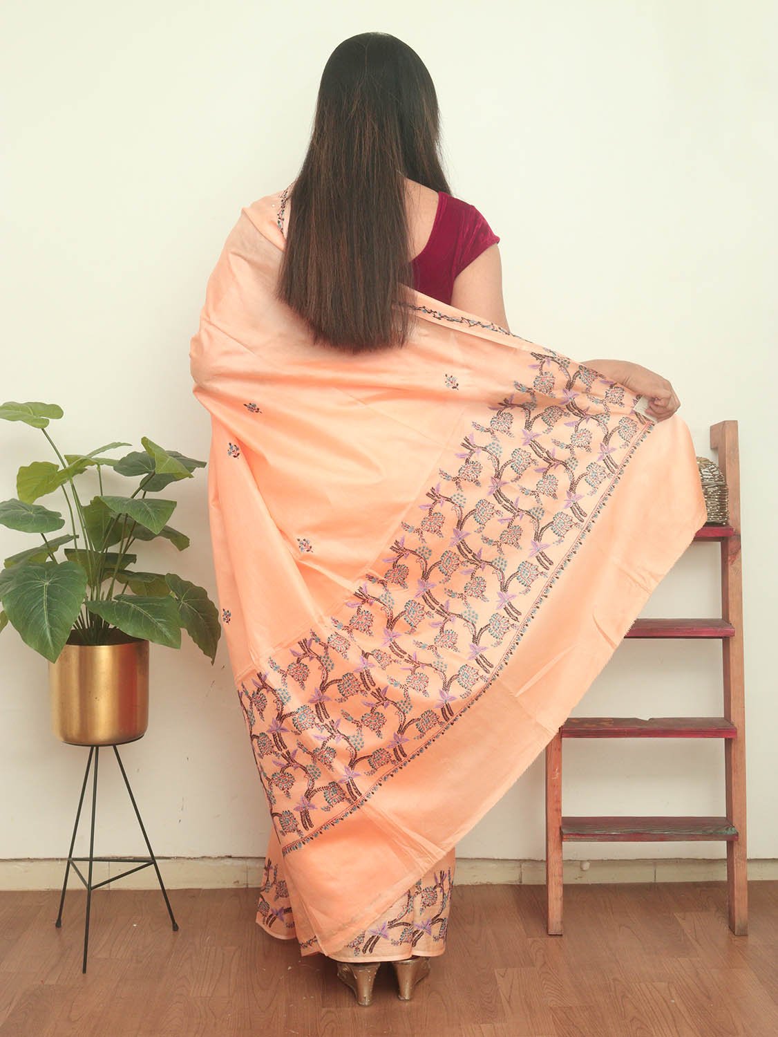 Peach Embroidered Kashmiri Sozni Work Pure Silk Saree - Luxurion World