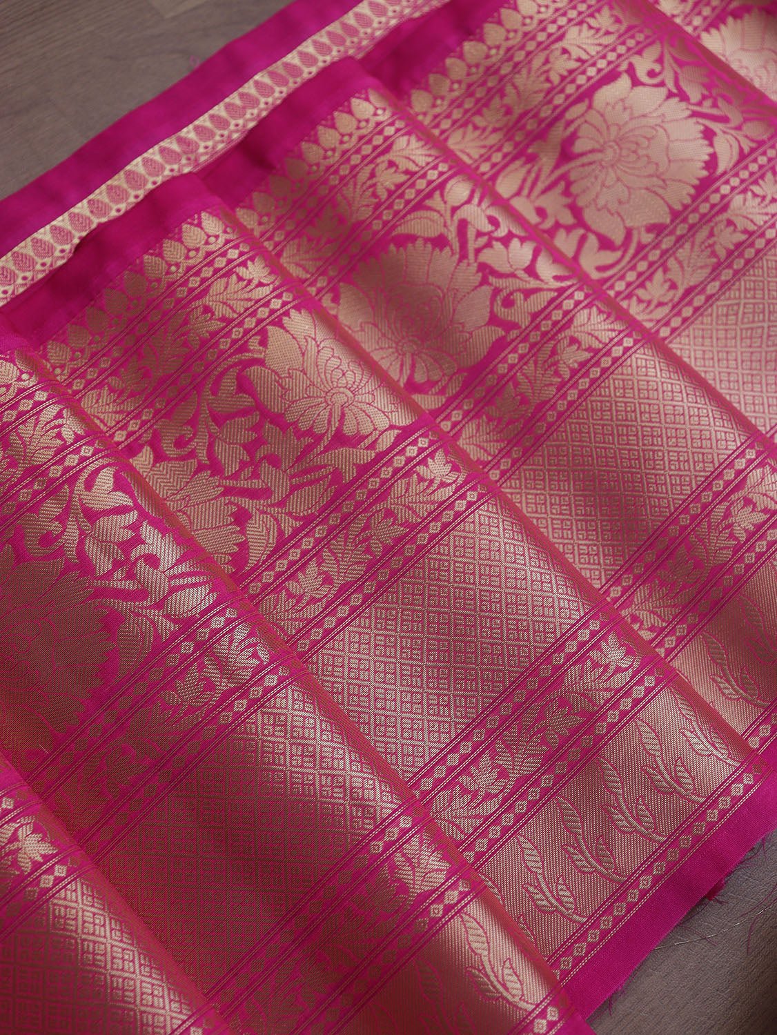 Pretty in Pink: Banarasi Silk Lace (0.75 Mtr) - Luxurion World