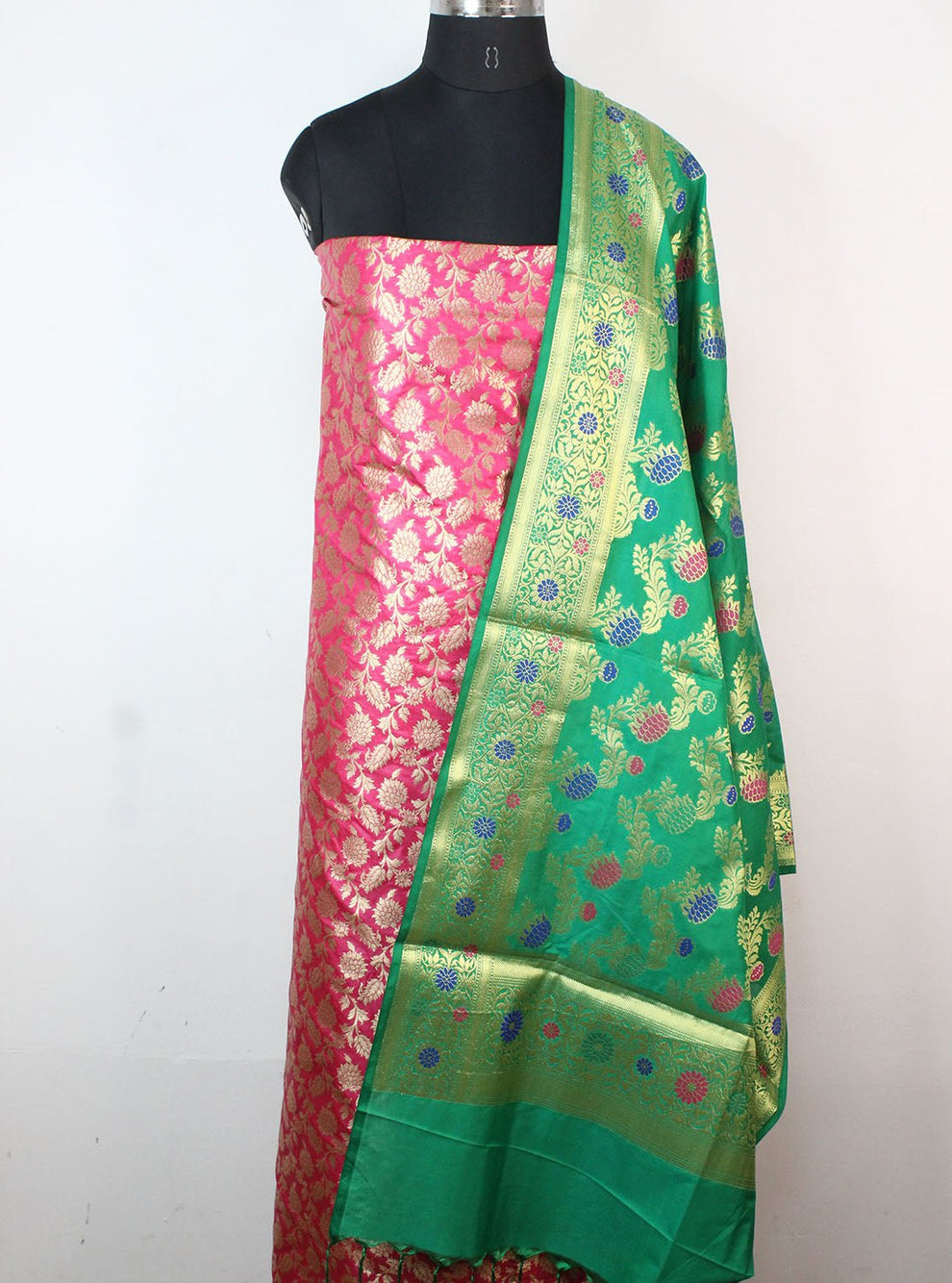 Banarasi Kurta Set with Zari meenakari Floral weaving and Handloom dupatta