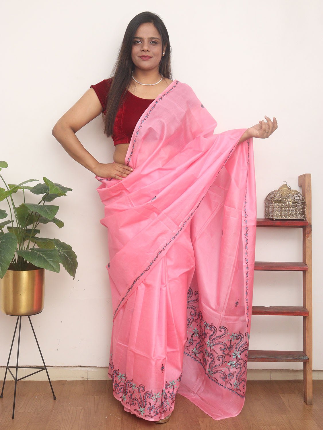 Pink Embroidered Kashmiri Sozni Work Pure Silk Saree - Luxurion World