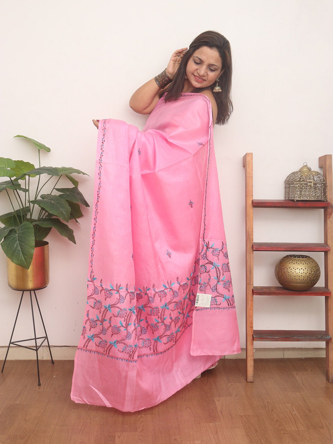 Pink Embroidered Kashmiri Sozni Work Pure Silk Saree - Luxurion World