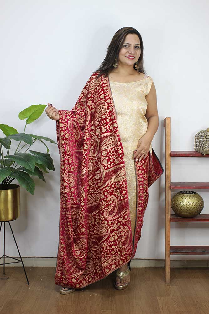Pink Embroidered Trendy Velvet Dupatta - Luxurion World