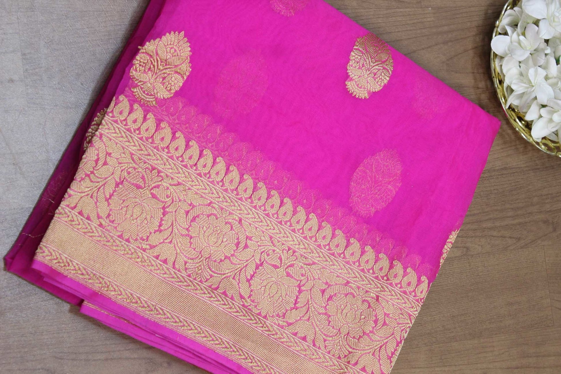 Pink Handloom Banarasi Kora Silk Fabric ( 2.5 Mtr )