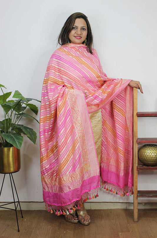 Pink Handloom Banarasi Pure Georgette Brush Dye Dupatta - Luxurion World