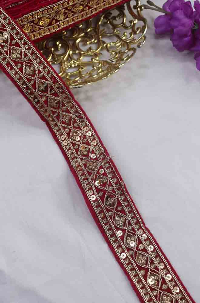 Fancy Laces - Elevate Your Traditional Outfits with Elegance and Style - Add a touch of sophistication to your sarees, blouses, and dupattas with our stunning pink lace featuring intricate sequin work. - Luxurion World