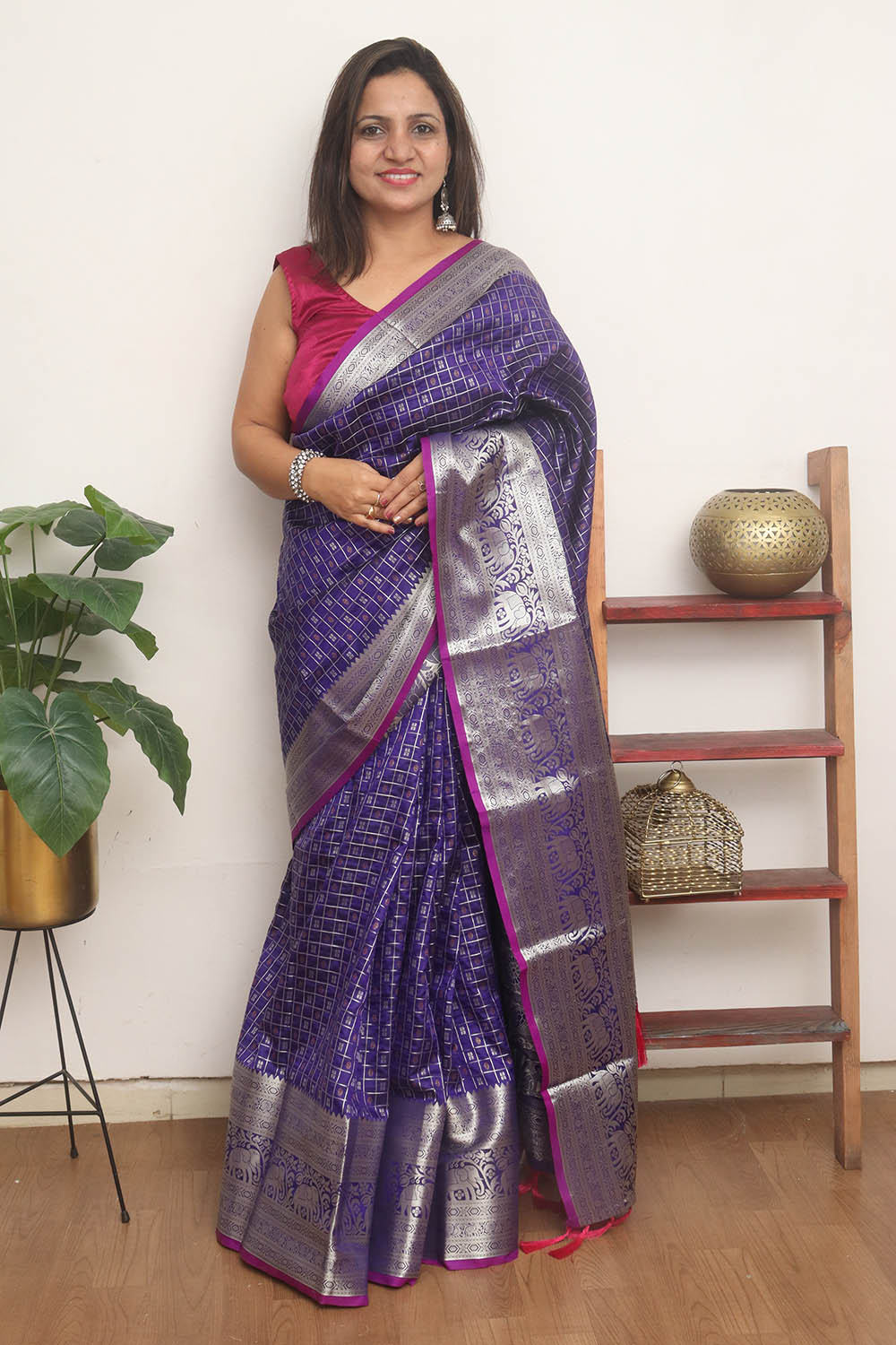 Elegant Blue Kanjeevaram Silk Checks Saree: Traditional Charm with a Modern Twist - Luxurion World