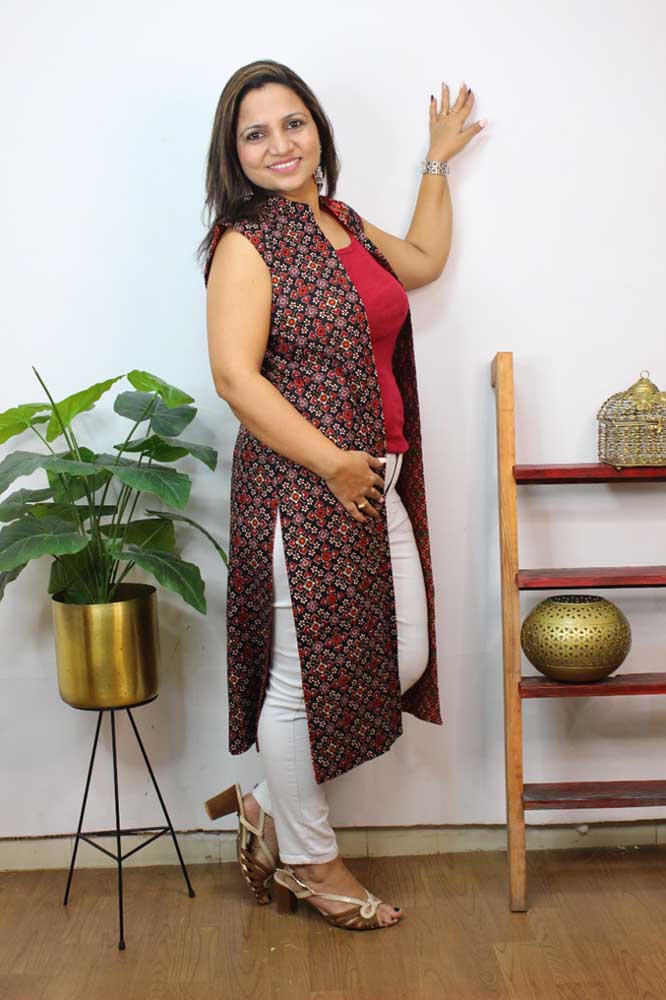 Red And Black Double Ikat Pure Cotton Reversible Long Jacket - Luxurion World