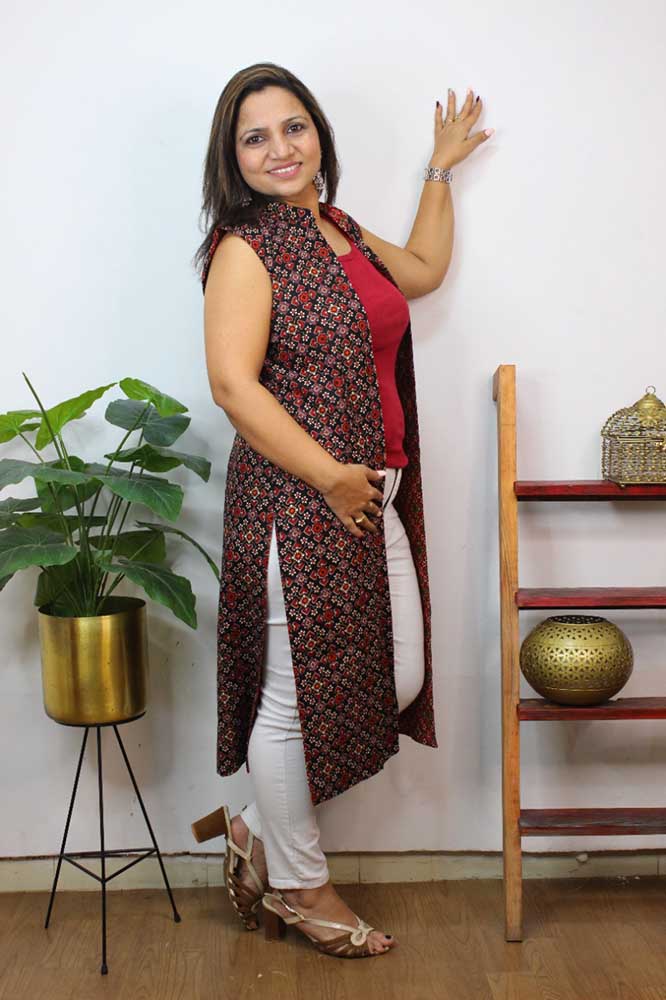 Red And Black Double Ikat Pure Cotton Reversible Long Jacket - Luxurion World