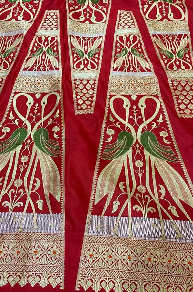 Red Banarasi Pure Katan Silk Unstitched Lehenga Set - Luxurion World