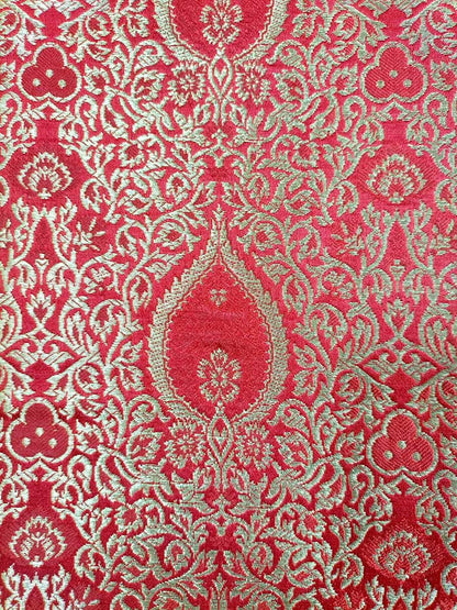Red Banarasi Silk Fabric ( 1 Mtr ) - Luxurion World