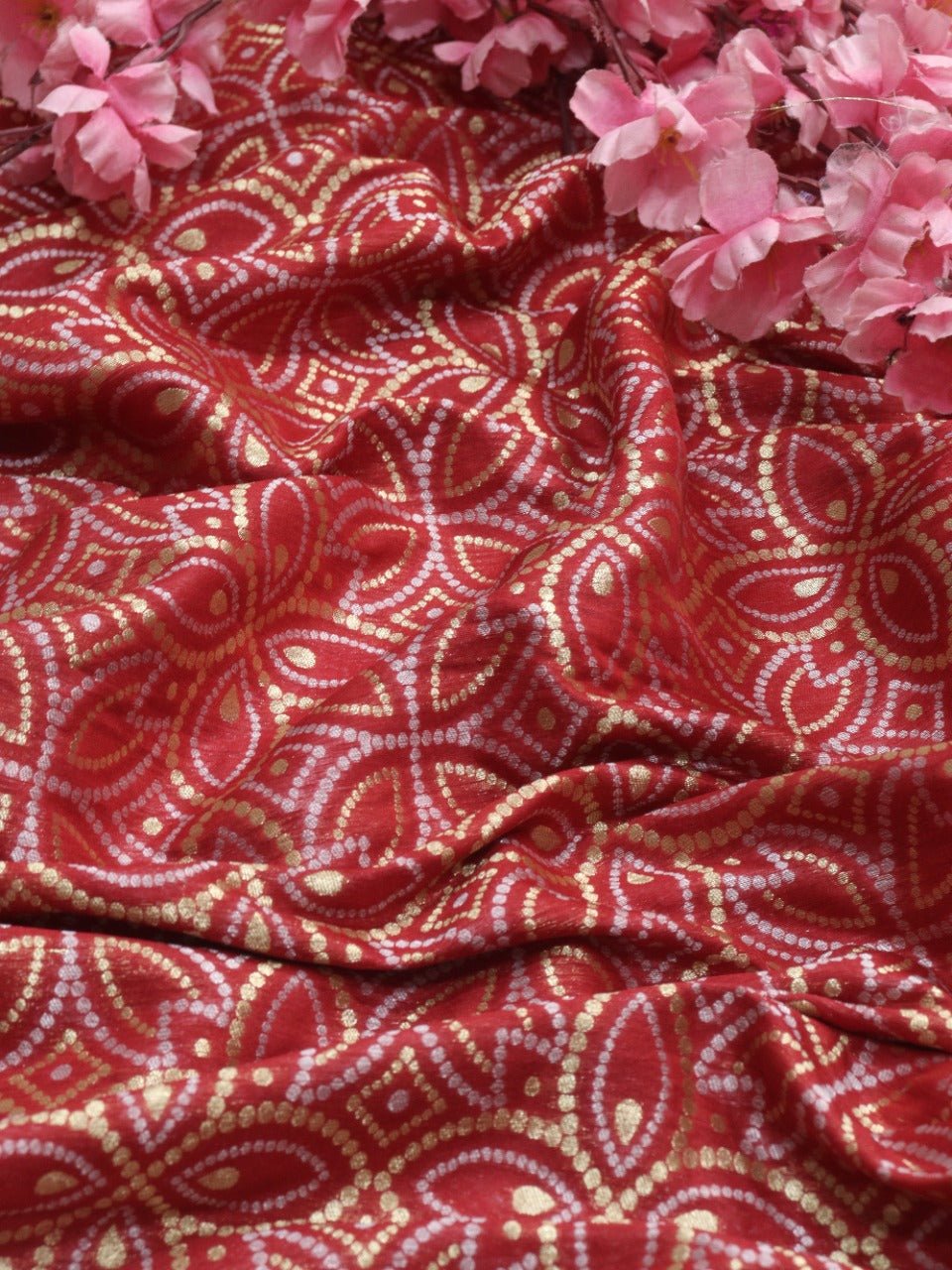 Red Banarasi Silk Fabric (0.5 Mtr) - Luxurion World