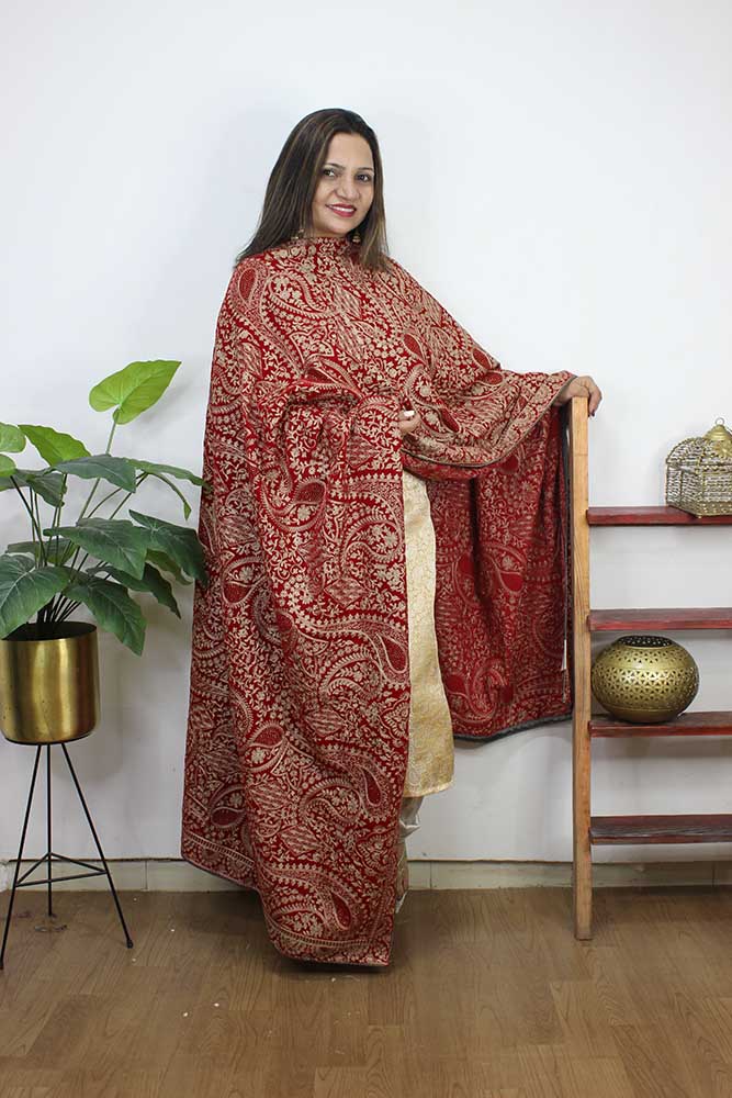Red Embroidered Trendy Velvet Dupatta - Luxurion World