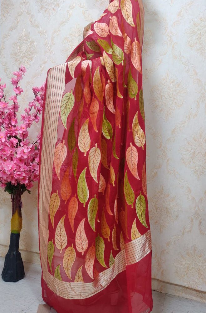Red Handloom Banarasi Brush Dye Pure Georgette Dupatta - Luxurion World