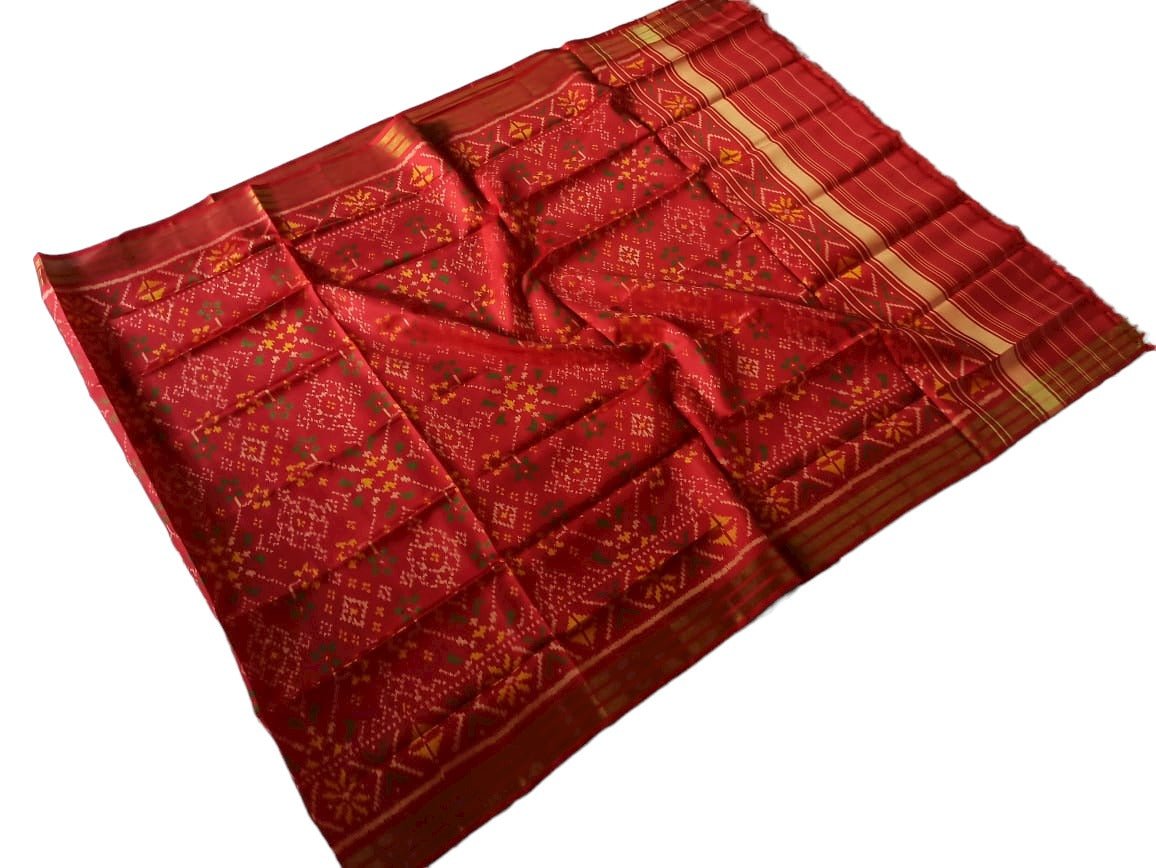 Red Handloom Single Ikat Rajkot Patola Pure Silk Dupatta - Luxurion World
