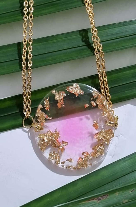 Radiant Elegance: Elevate Your Style with Our Necklace Set - Luxurion World