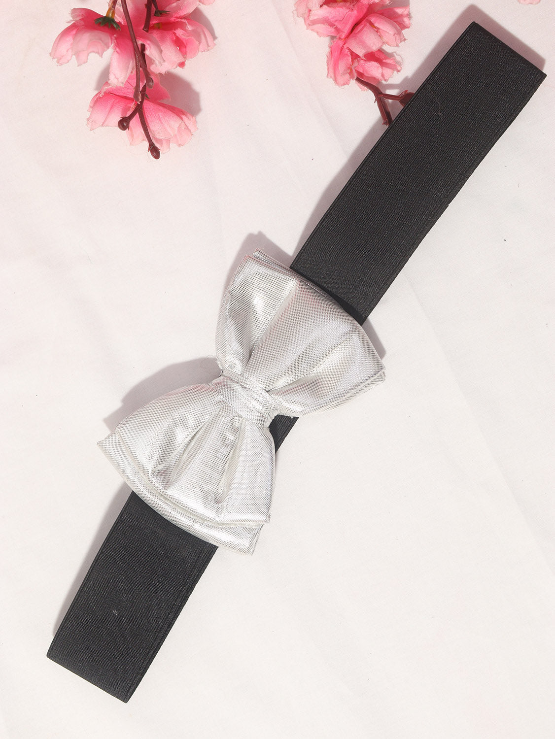 Silver Buckle-Up Belts: Stylish and Secure Accessory for Your Outfit! - Luxurion World