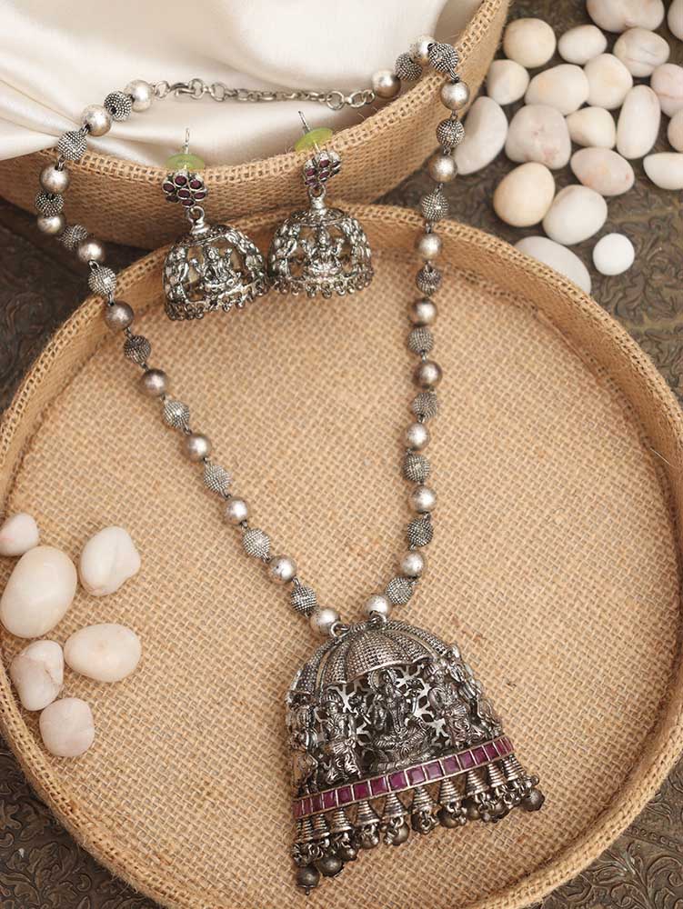Radiant Elegance: Luxurionworld's Exclusive Necklace Set for Unmatched Sophistication - Luxurion World