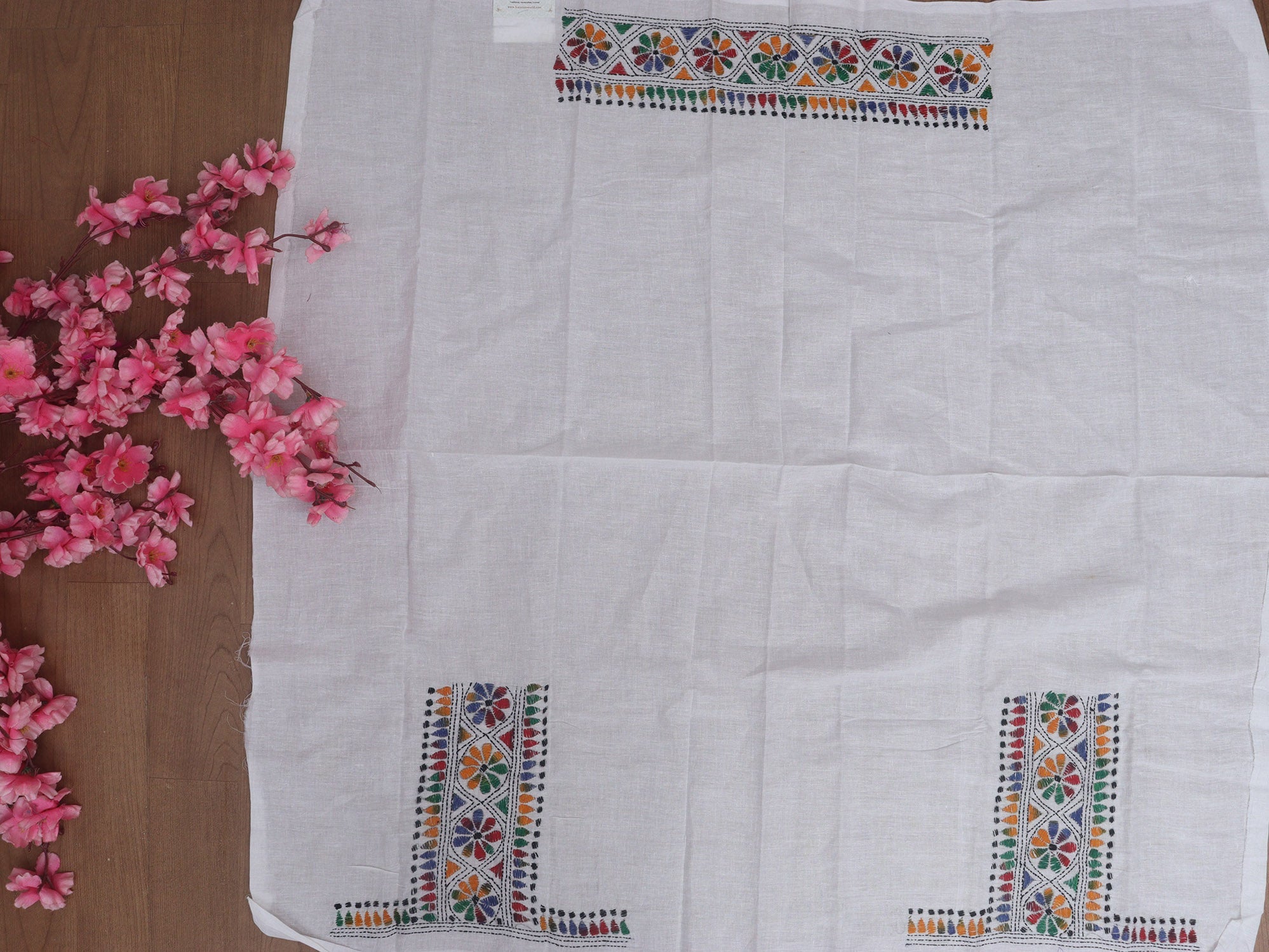 White Embroidered Kantha Cotton Blouse Piece Fabric ( 1 Mtr ) - Luxurion World