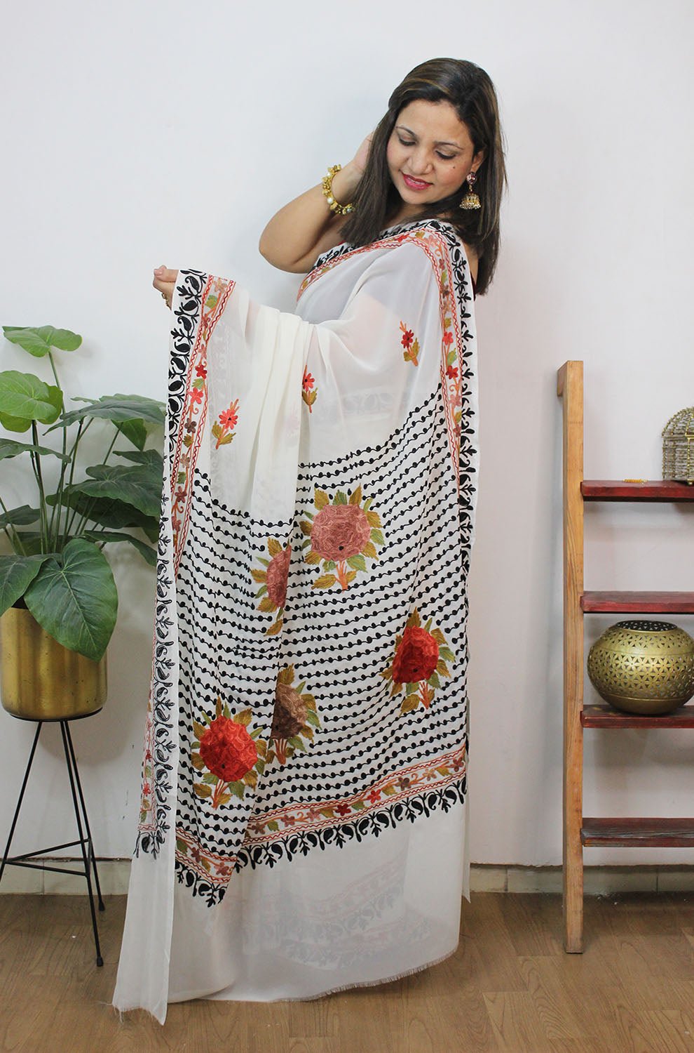 White Embroidered Kashmiri Aari Work Georgette Saree - Luxurion World