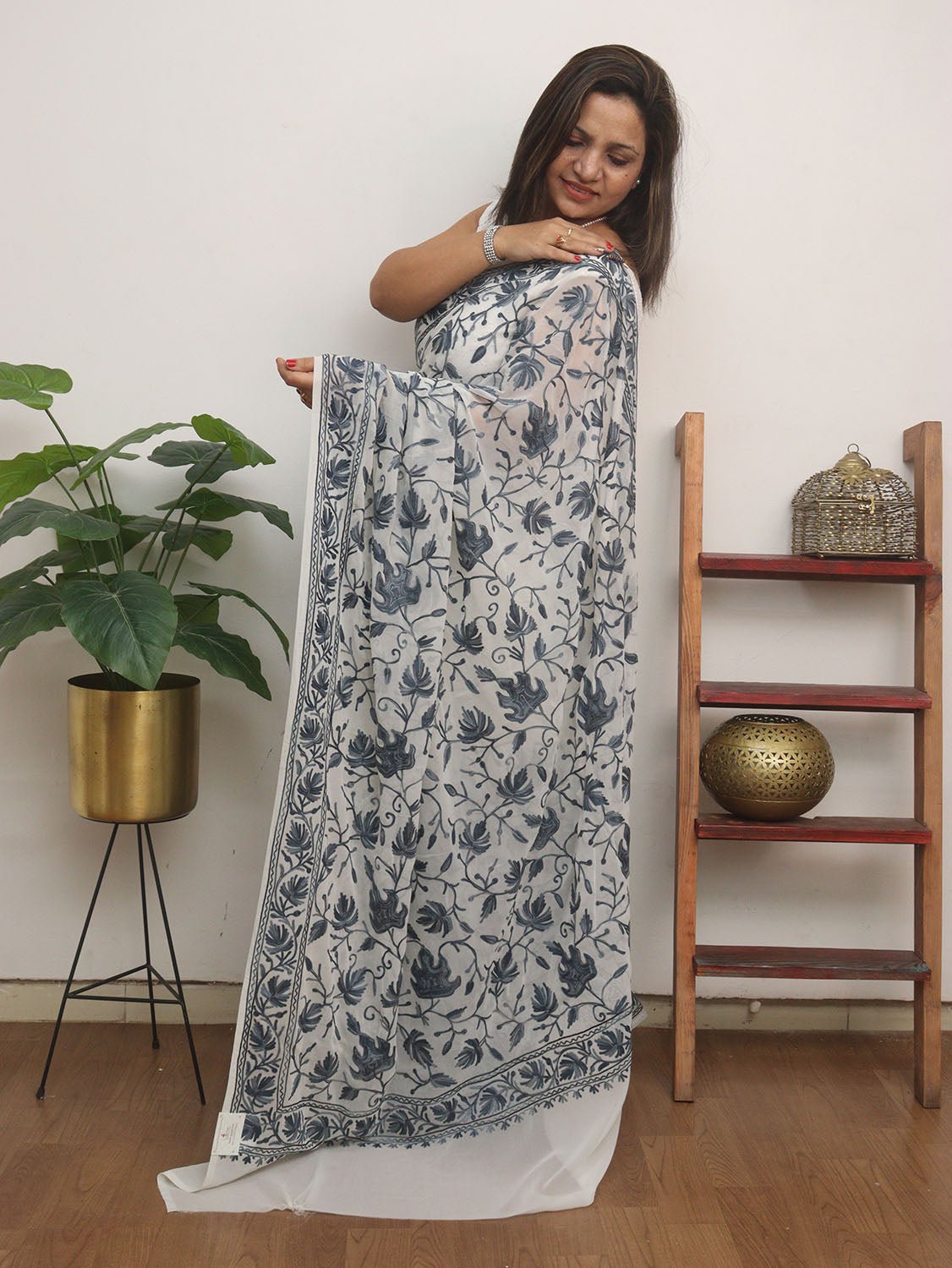 White Embroidered Kashmiri Aari Work Georgette Saree - Luxurion World
