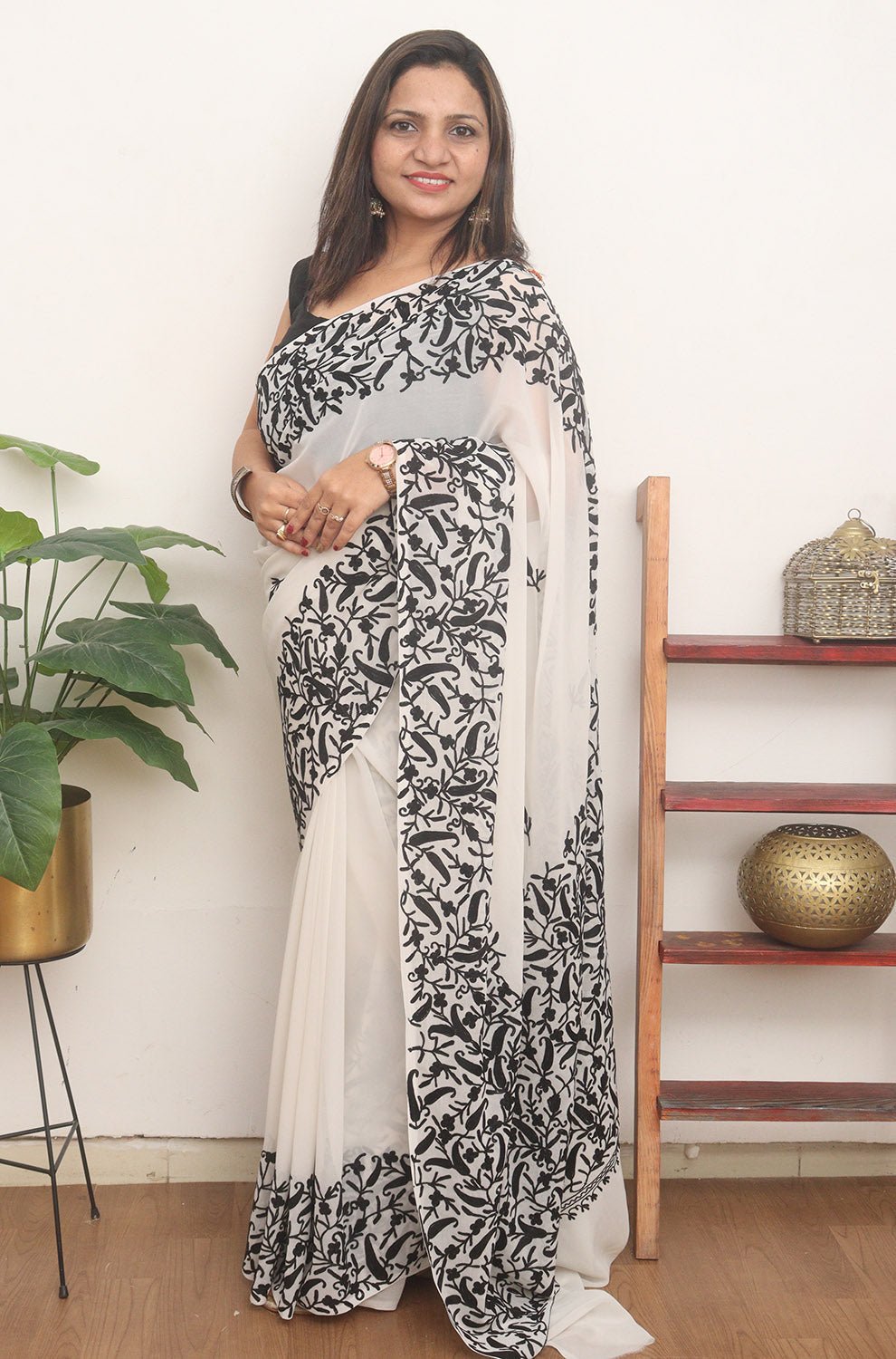 White Embroidered Kashmiri Aari Work Georgette Saree - Luxurion World