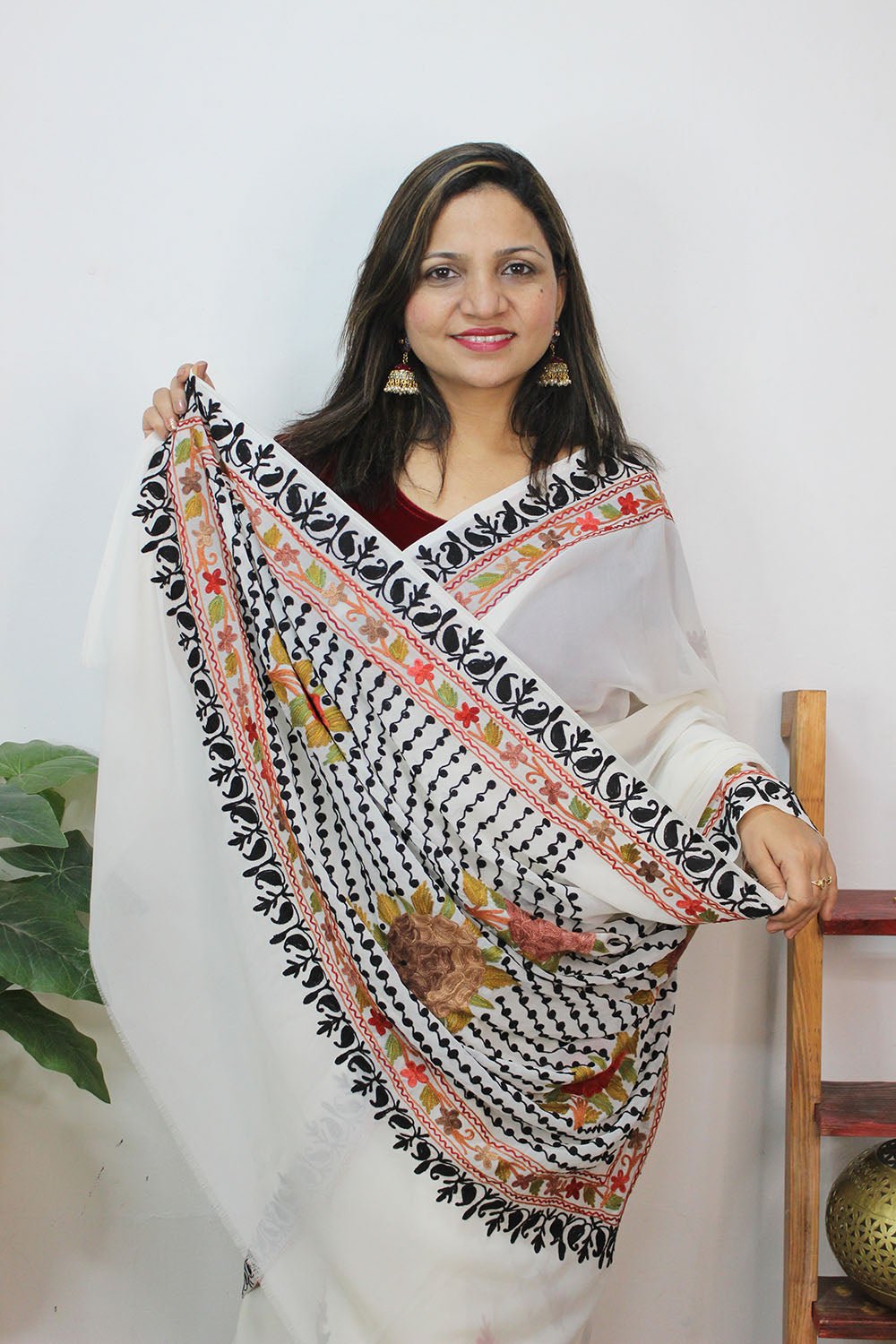 White Embroidered Kashmiri Aari Work Georgette Saree - Luxurion World